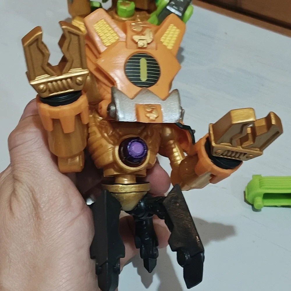 Treasure X Season‎ 9? Bundle Green Orange Gold ZC3